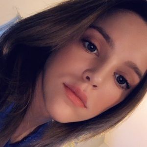 Meet your Posher, Sienna